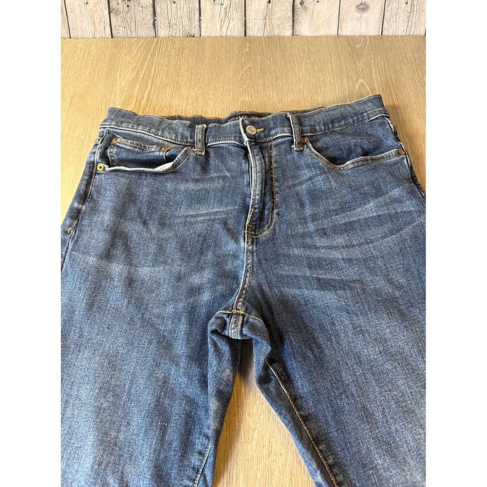 Lucky Brand 410 Athletic Straight Blue Jeans Mens 34x30 Medium Wash Denim